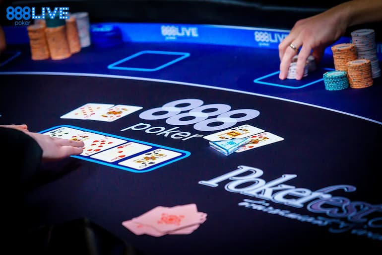 Una sfida serrata di Texas Hold’em!